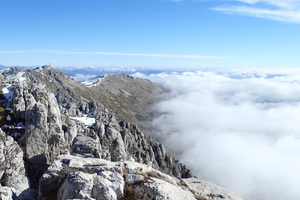 Le cheiran bloque les nuages maritimes