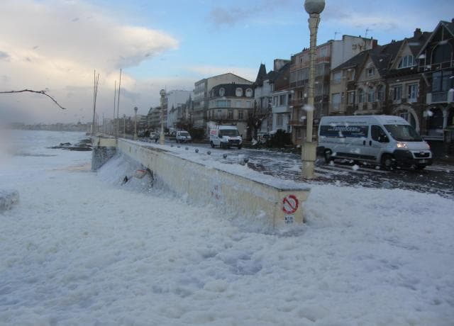 Image d'illustration pour Dépression Petra les 4 et 5 février - tempête et vagues sur l'Ouest