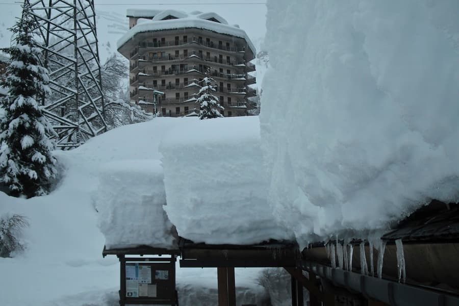 Image d'illustration pour Grosses quantités de neige sur les Alpes Italiennes