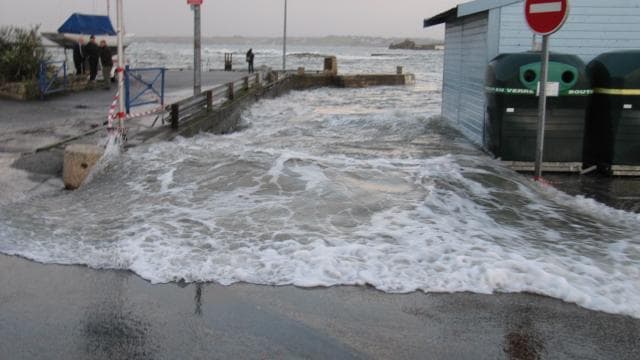 Image d'illustration pour Synthèse de l'épisode vagues submersions du 31 janvier au 2 février