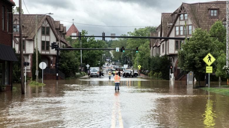 Image d'illustration pour La tempête Alberto lance la saison des cylcones sur l'Atlantique